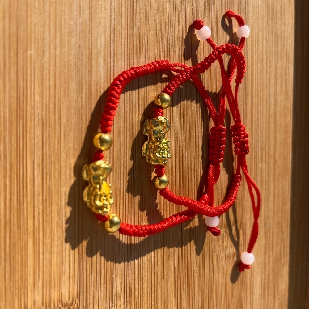 Pixiu Wealth String Bracelet Bundle of 2 - Picture 9 of 12